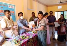 ରୋଟାରୀ କ୍ଲବ ପକ୍ଷରୁ ଛାତ୍ରଛାତ୍ରୀଙ୍କୁ ପୁରସ୍କାର ବିତରଣ News Reveal 28